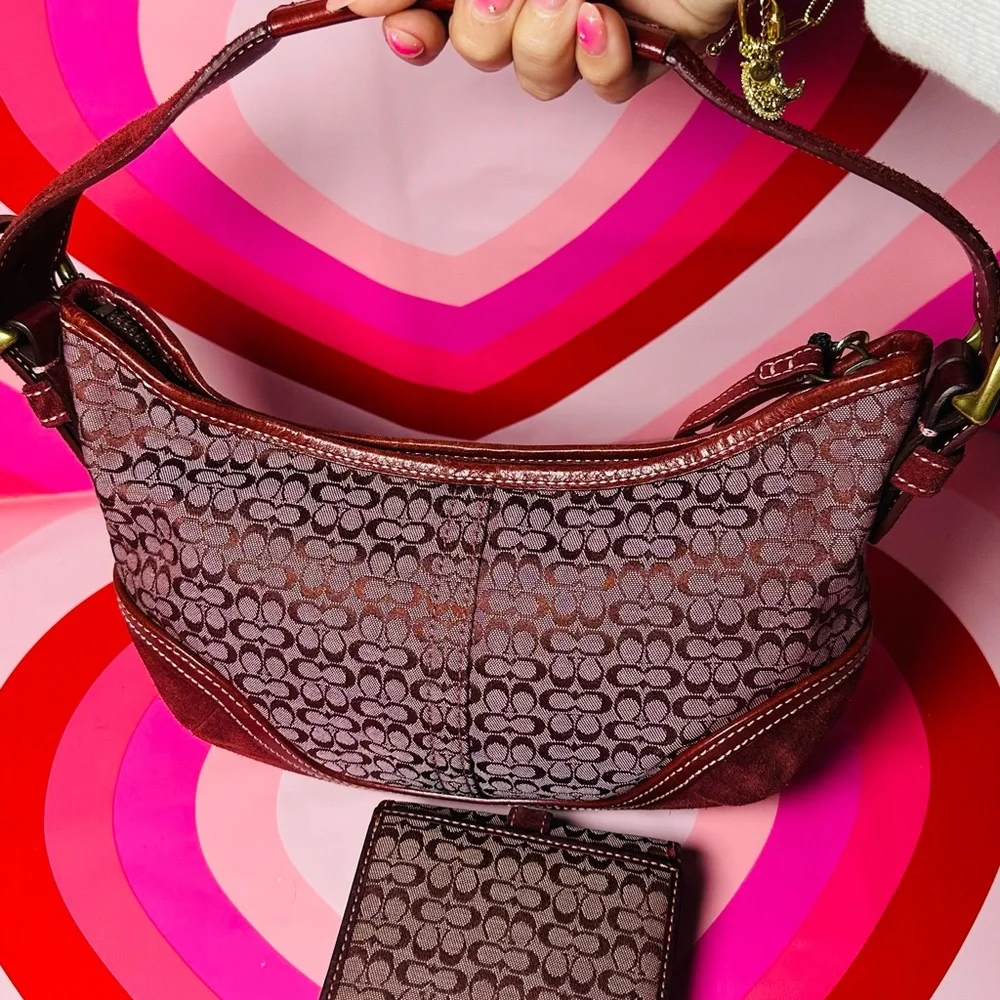 Sold - Picture 2 of 9